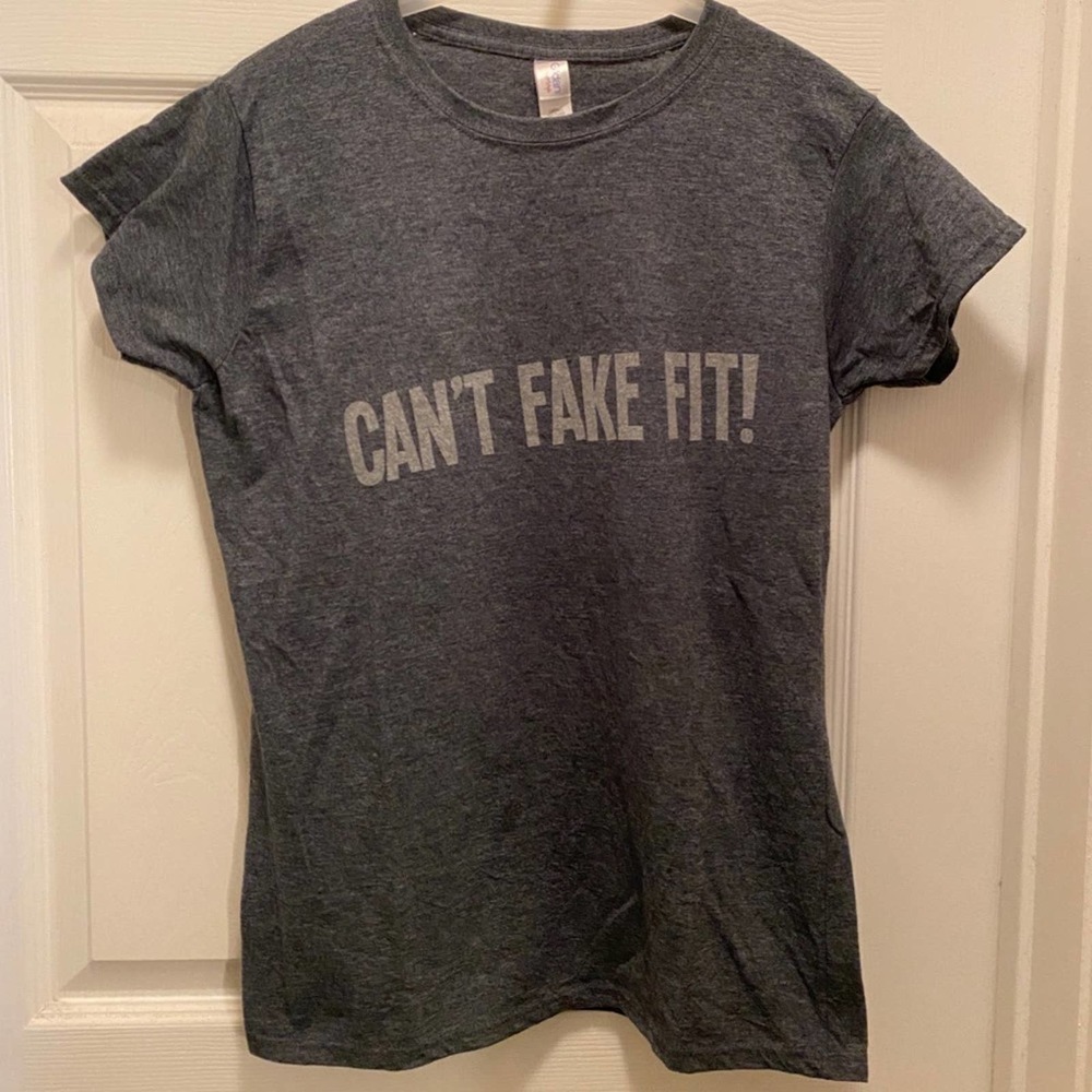 Women’s Large Gildan Soft spun Can’t Fake Fit my fit foods